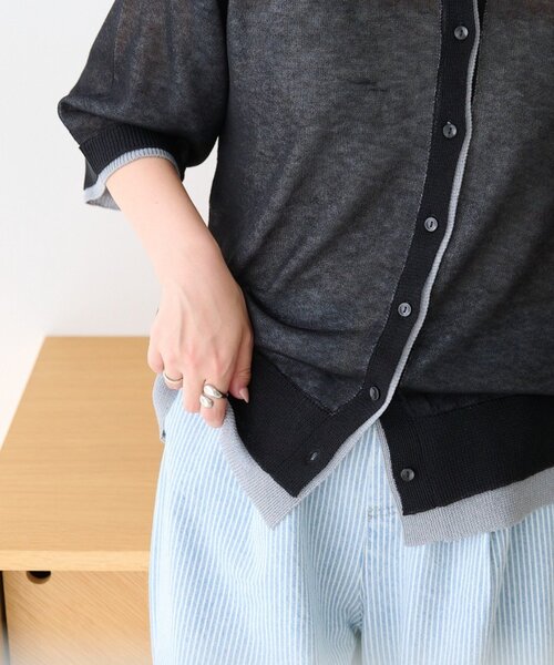 カーディガン 「接触冷感/一枚で決まる」レイヤードライク配色5分袖シアーニットカーデ レディースの画像