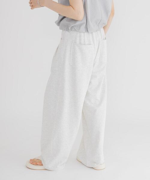 KBF（ケービーエフ） パンツ ダブルタックスウェットパンツ レディース