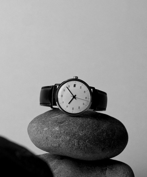 sazare（サザレ） 腕時計 SK02 BLACK CORDOVAN LEATHER” リスト