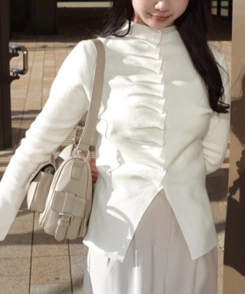 mellowneon（メロウネオン） tシャツ フリルボタンプチハイネック