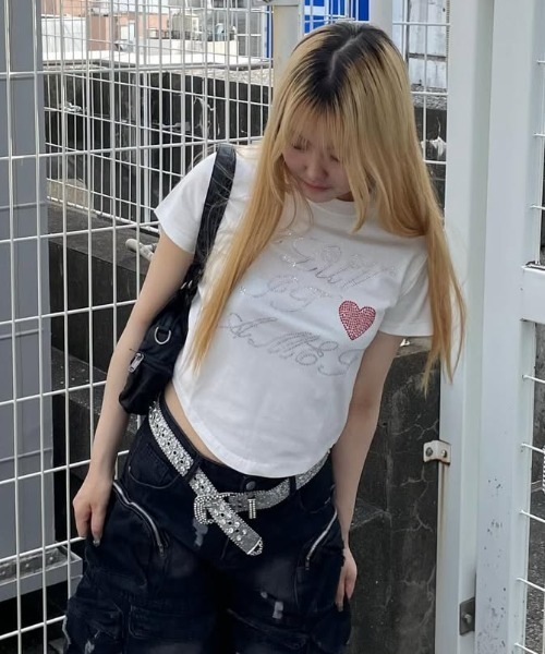 tシャツ A'GEM/9 × .kom 「AMESWORLDWIDE/アメスワールドワイド」 AMES HOTFIX CROP TEE/アメスホットフ