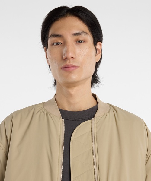 ベージュ ボンバージャケット 、ブルゾン New Balance（ニューバランス） ブルゾン アウター NB GREY ボンバー