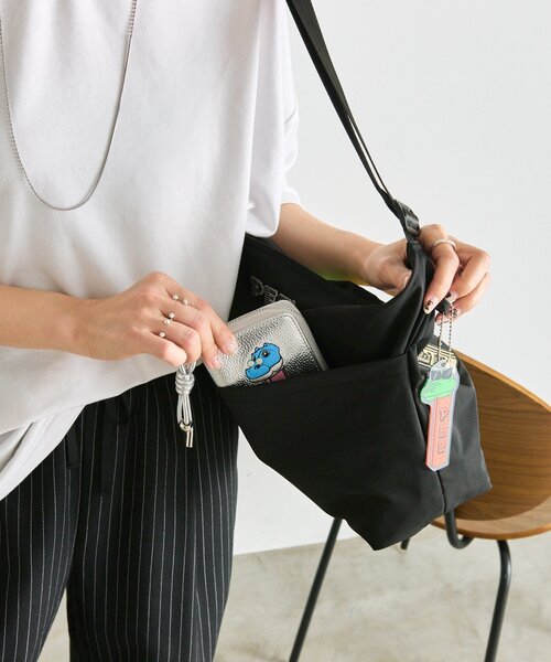 ear PAPILLONNER（イア パピヨネ） ショルダーバッグ バッグ 「PEZ