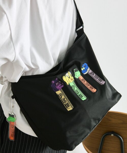 ear PAPILLONNER（イア パピヨネ） ショルダーバッグ バッグ 「PEZ