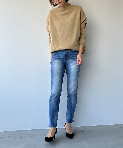 【美品】23区DENIM ハイライズテーパード パンツ ジーンズ 濃紺 40 美品】23区DENIM ハイライズテーパード パンツ ジーンズ 濃紺 40