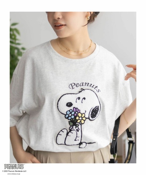スヌーピー　Tシャツ　半袖　レディースL　デカサガラ刺繍　バックプリント♪　C スヌーピー Tシャツ 半袖 レディースL デカサガラ刺繍 バック