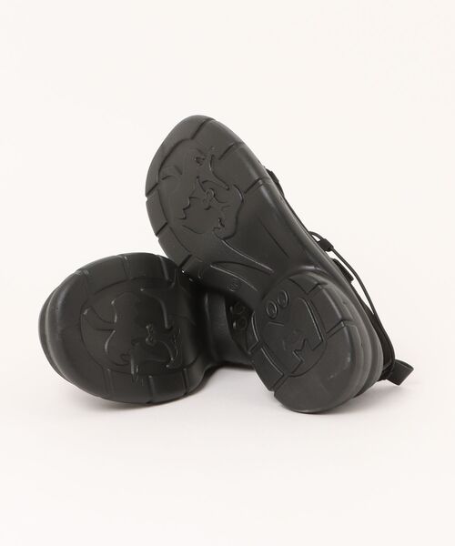 Revo. スニーカー クロスストラップ 厚底 デザインソール メリー 