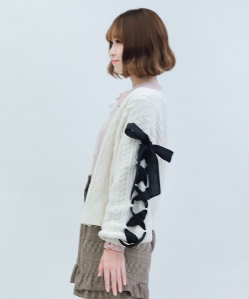 axes femme POETIQUE カーディガン レースアップモールニット