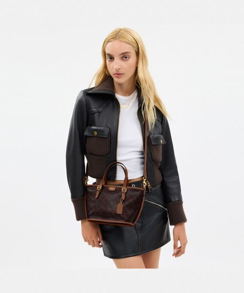 COACH コーチ トートバッグ キャンバス 肩掛け シグネチャー ブラック COACH（コーチ） ショルダーバッグ バッグ タクシー トート バッグ 21