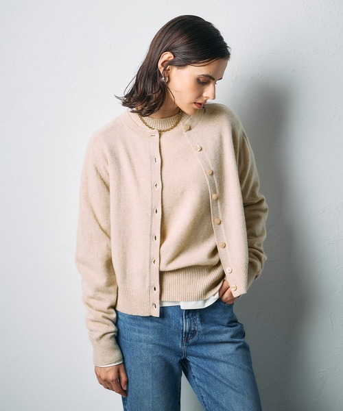 いとーん　　カシミヤ100% バックボタン　カーディガン　ニット NEW BASIC CASHMERE KNIT CARDIGAN - Yonetomi STORE ONLINE｜ヨネトミ