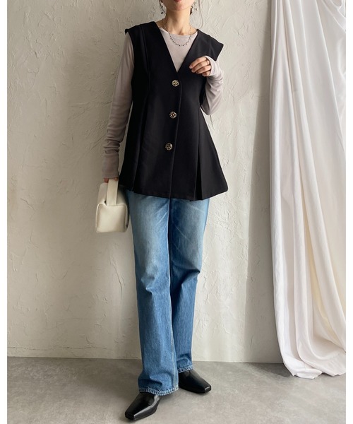 She's Closet ベスト ジレ タック切り替えペプラムVネック金ボタン