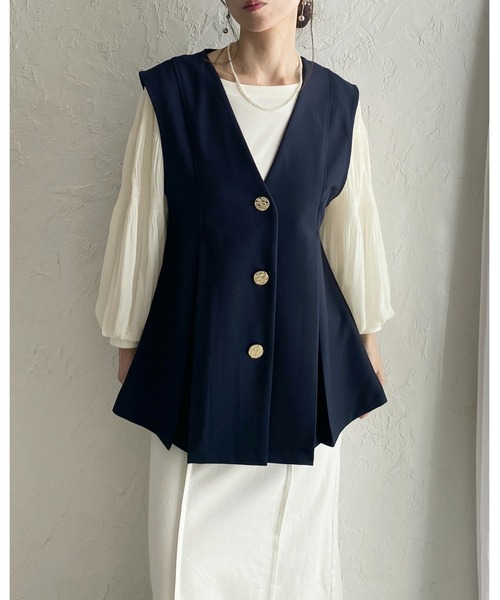 She's Closet ベスト ジレ タック切り替えペプラムVネック金ボタン