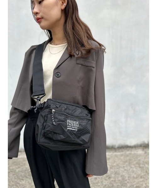 「FREDRIK PACKERS」 ショルダーバッグ ONESIZE ブラック レディース_画像9