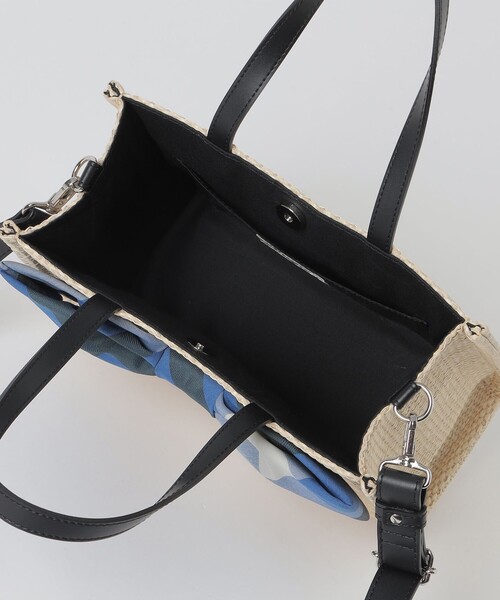 BLUE LABEL CRESTBRIDGE（ブルーレーベルクレストブリッジ