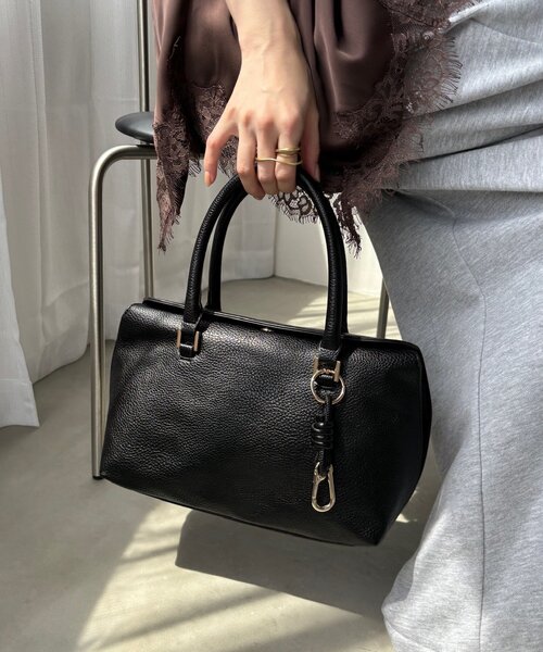 ショルダーストラップ ショルダーバッグ バッグ チャーム付フラップ