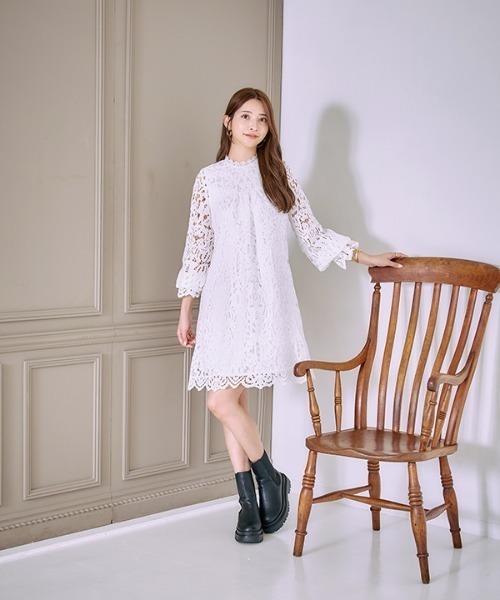 Meline M. ワンピース Embroidery lace mini one piece エンブロイ