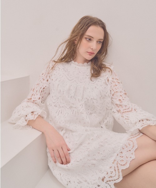 Meline M. ワンピース Embroidery lace mini one piece エンブロイ