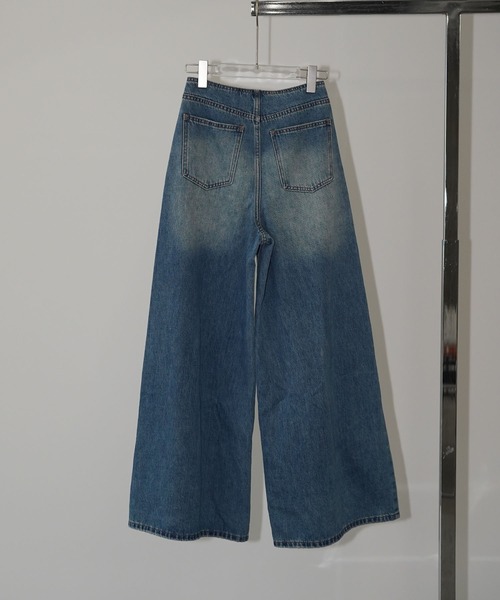 chuclla shirt と ワイドデニム chuclla（チュクラ） ジーンズ デニム デニムパンツ ハイウエスト