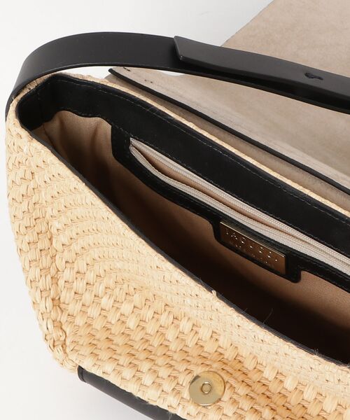 「IACUCCI」 ワンポイントショルダーバッグ - ブラック レディース_画像4