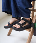 厚底 teva サンダル 夏 レディースの詳細画像4