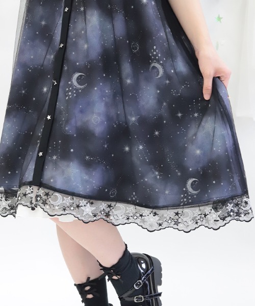 axes femme（アクシーズ ファム） ワンピース 半袖 ルミナスムーン柄