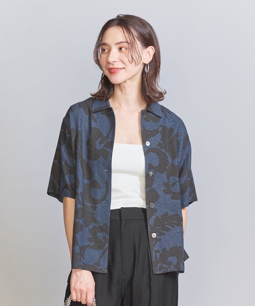 極美品✨ビューティアンドユース　ボタニカルプリント　ショートスリーブシャツ近年品 極美品✨ビューティアンドユース ボタニカルプリント ショート