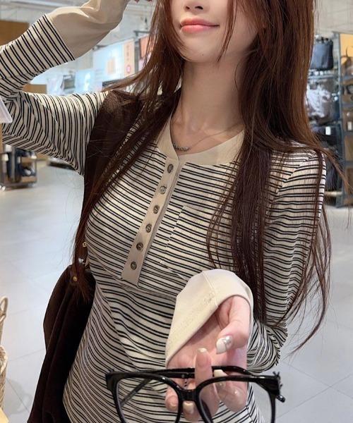 Sibra（シブラ） tシャツ ストライプヘンリーネック×配色ボタン長袖