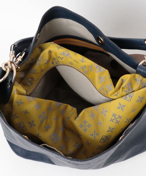 russet ラシット2way バッグ◆ナイロン&レザー仕様　ネイビー russet（ラシット） 2WAYバッグ - ネイビー レディース : ZOZOTOWN