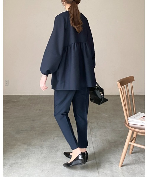 ペプラムノーカラージャケットとセンタープレステーパードパンツの2点セットスーツ She's Closet セレモニースーツ セットアップ 卒園式 卒業式 ペプラム