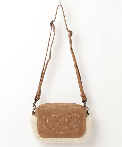 UGG 新品未使用✴︎スエード ショルダーバッグ ✴︎ UGG Australia（アグオーストラリア） 「UGG」 ショルダーバッグ ONE