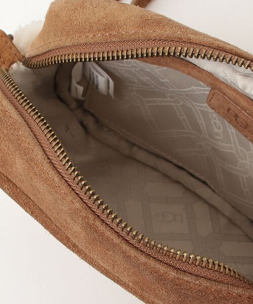 UGG Australia（アグオーストラリア） 「UGG」 ショルダーバッグ ONE