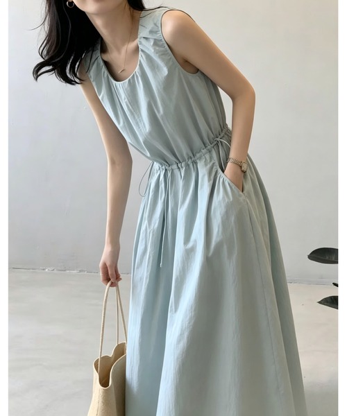 Aelina ワンピース Uネックドローストリングノースリーブワンピース