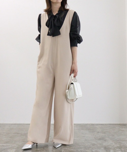 Pierrot オールインワン ペアスキンVネックオールインワン
