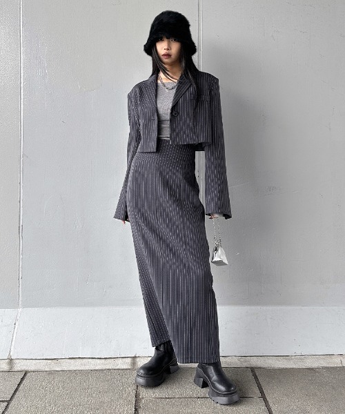 新品 ラメ オフショルダー ニット トップス ブラック エクリュ