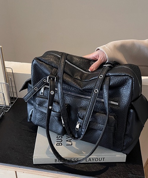 lilful ショルダーバッグ バッグ 「A4収納可能！」マルチポケット