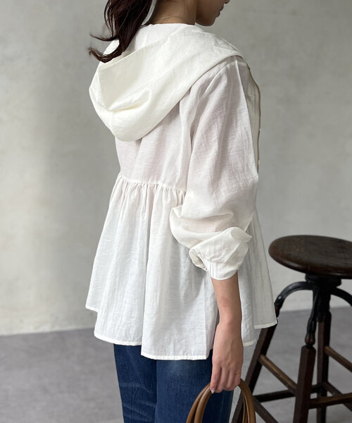 【新品未使用品】Chez toi（シェトワ）シアーペプラムブルゾン　ライトグレー シアーペプラムブルゾン（ブルゾン）｜Chez toi（シェトワ）の