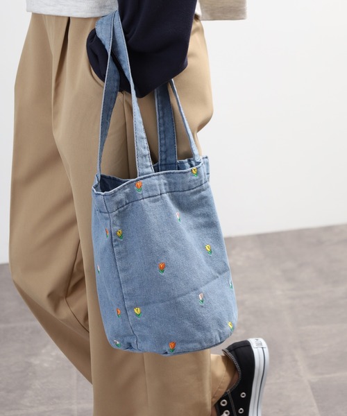 刺繍デニムバック　No.668　デニムリメイク　刺繍バック　チューリップバック Crossi トートバッグ チューリップ刺繍デニムトートバッグ レディース