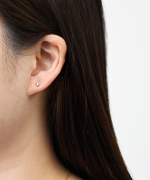 ピアス K10YG ダイヤモンド四芒星ピアス レディース メンズの画像