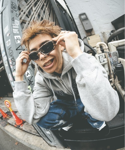 パーカー 「mahagrid/マハグリッド」APPLIQUE ZIP UP HOODIE/アップリケデザイン ジップアップパーカー レディース メンズ mahagrid/マハグリッド』APPLIQUE ZIP UP HOODIE/アップリケ