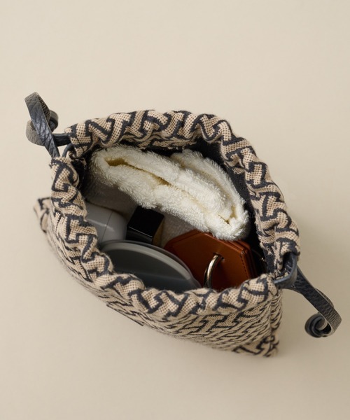 IACUCCI（イアクッチ） ポーチ モノグランマ ポーチ JACQUARD/CERVO