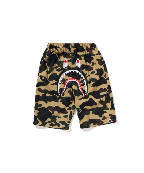 A BATHING APE（アベイシングエイプ） パンツ 1ST CAMO SHARK BEACH