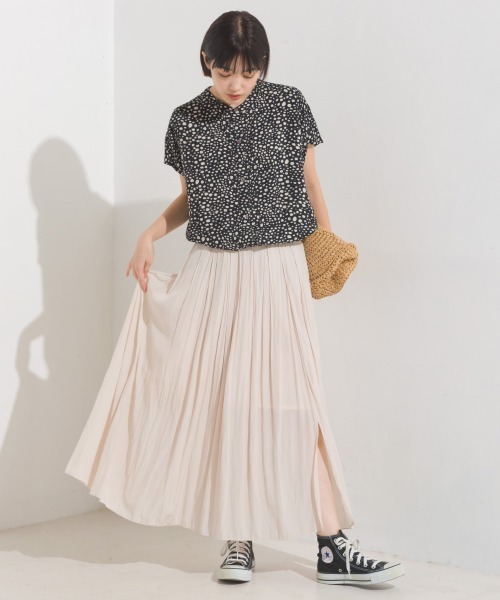パラスパレス 　フレンチスリーブ　ブラウス マルチカラー 　バックボタン　シャツ パラスパレス フレンチスリーブ ブラウス マルチカラー バック
