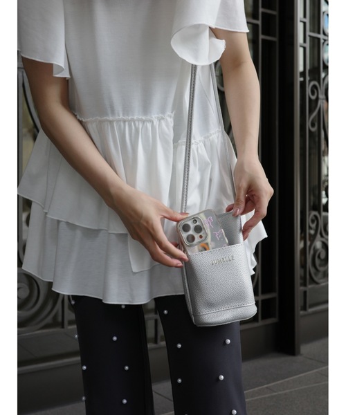 ショルダーバッグ・ポシェット Zumi Mini Shoulder Bag GUCCI Calfskin Strawberry Print Mini Zumi Shoulder Bag Ivory