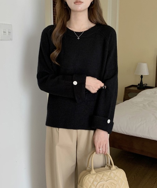 デヴァ＊Letroyes＊31,320円 ラウンドネックボタン付ニットS ニット セーター 袖ボタン付きラウンドネックニット レディース