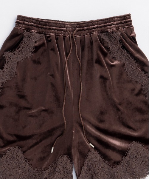 MAISON SPECIAL（メゾンスペシャル） パンツ Hem Lace Velour Shorts