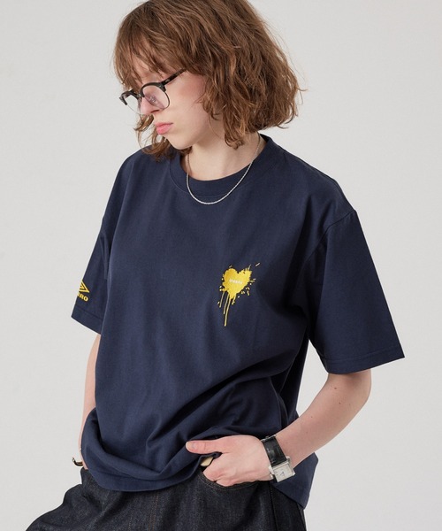 ONCILY umbro HEART LOGO T-SHIRT ネイビー ONCILY（オンシェリー） tシャツ 「 UMBRO 」MELTING HEART LOGO T