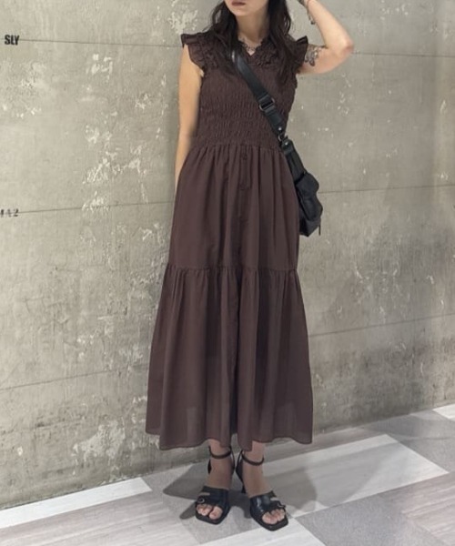 美品　CECILE BAHNSEN　シャーリング　ロングワンピース　ブラウン SLY（スライ） ワンピース SHIRRING V/N L/OP シャーリングブイネック