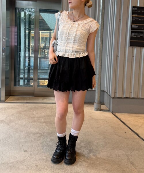 (新品)レディーガガ VIPGOLD 最前列 パンツS 〜最安値〜 w closet（ダブルクローゼット） パンツ スカラップレーススカパン