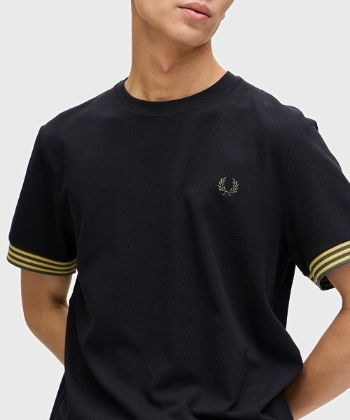FRED PERRY★半袖 ロゴ ストライプ袖 クルーネック Tシャツ FRED PERRY フレッドペリー 半袖 Tシャツ Fine Stripe T-Shirt
