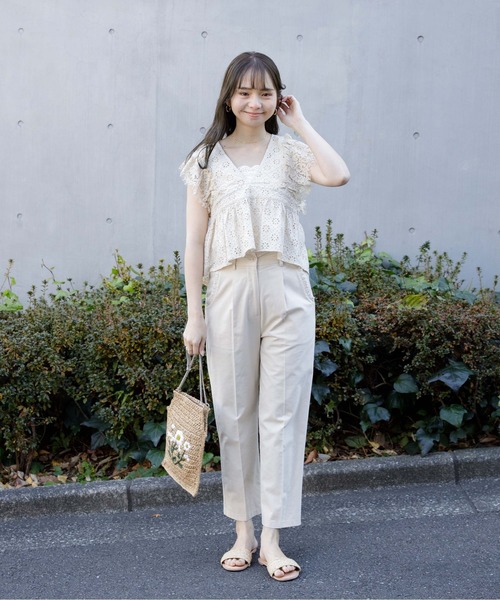 フラワーステッチ センタープレス ストレートスラックス